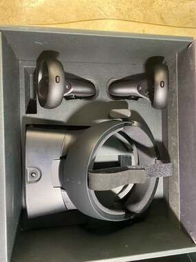 Oculus Rift S PC-Powered VR Gaming Headset with Controllers and Box